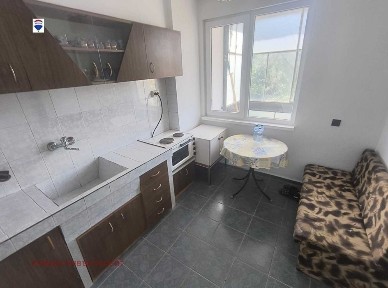 Тристаен апартамент за продажба кв. Широк център