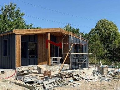 Къща в Паркова среда с Панорамна гледка към Морето. - Траян Кателиев