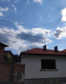 Продава къща в с. Сапарево общ. Сапарева баня.