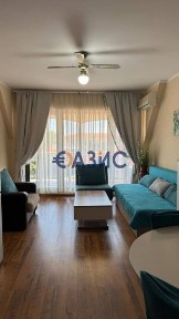 Апартамент с 2 спални на брега на морето в 