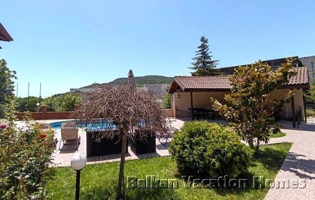 Къща до морето до Албена