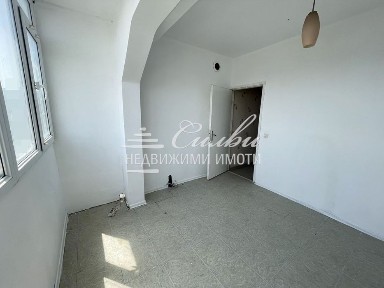 Област Шумен, гр. Шумен, Боян Българанов 1