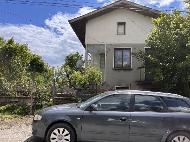 Прекрасна къща в с. Долна Кремена