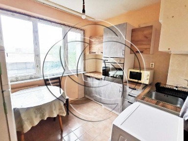 Апартамент с Наемател на комуникативно място