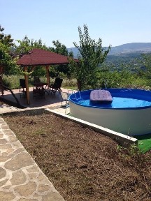 Къща с. Черни Връх + 2228 m2