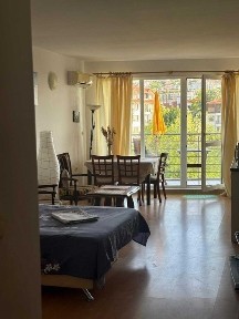 апартамент на 1-ва линия в центъра на Бяла с гледка море