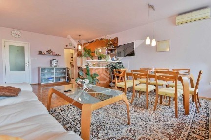 Област София-град, гр. София, Хладилника