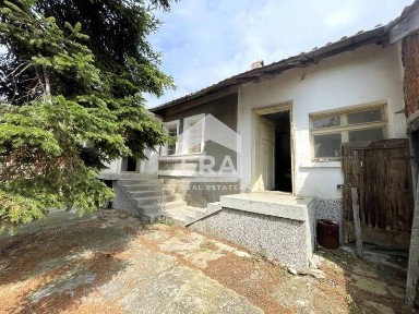 ПРОДАВА СЕ къща в село Николово