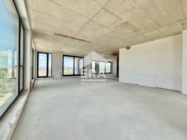 Слънчев апартамент с 4 спални в непосредствена близост до Ловен парк