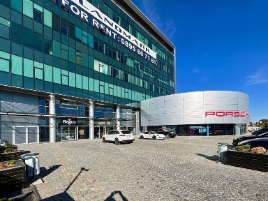 Самостоятелно офис пространство за 5 души в Regus Christopher Columbus