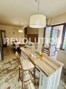 Тристаен апартамент, под наем, Св. Св. Константин и Елена