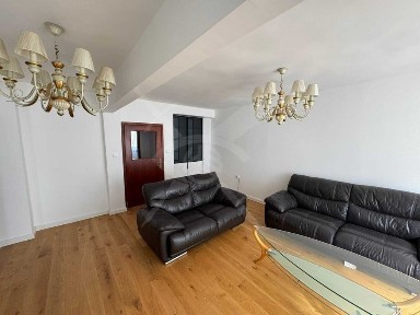 Тристаен апартамент във Възраждане 89545