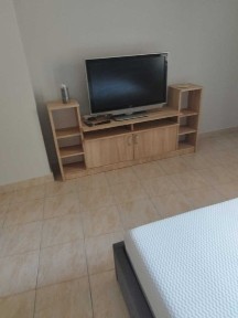 ЕДНОСТАЕН, Мол-център