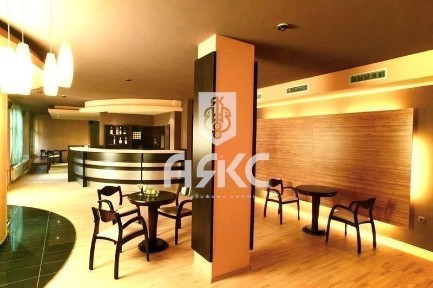 Продаваме ПОМЕЩЕНИЕ ЗА ОФИС в кв. Витоша