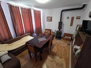 Триетажна къща в Еленския балкан