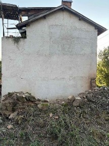 Къща с. Зелениград община Трън окръг Перник.