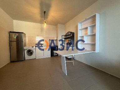 Апартамент с 1 спалня в жилищна сграда без такса поддръжка, 70 кв. м.