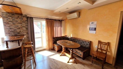 70кв. м., Ид. център, нов, обзаведен, паркомясто