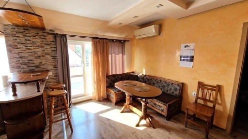 70кв. м., Ид. център, нов, обзаведен, паркомясто