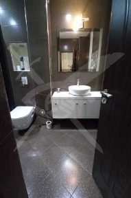 Просторен МНОГОСТАЕН апартамент в района на Центъра