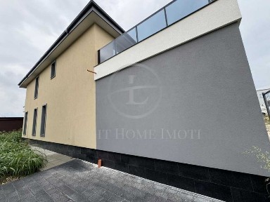 Реф. 2741 Уникална двуетажна къща с двор гараж и паркомясто Беломорски