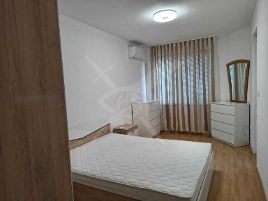 Тристаен апартамент под наем в кв. Въстанически