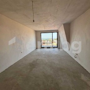 Тристаен апартамент в нова сграда с Акт 16 в кв.