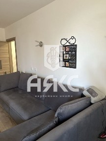 Тристаен аапртамент в кв Левски