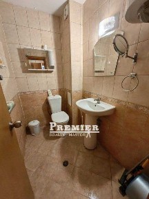 Просторен тристаен апартамент в Свети Влас без такса