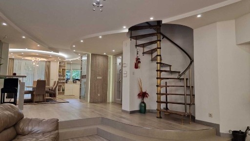 КЛЮЧ! Къща в кв. Манастирски ливади