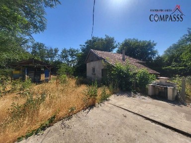 с. Кардам, обл. Добрич, Къща и работилница - 70000евро!