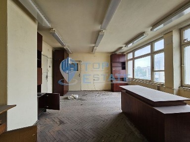 Офис в Велико Търново-Център площ 408 цена 225000