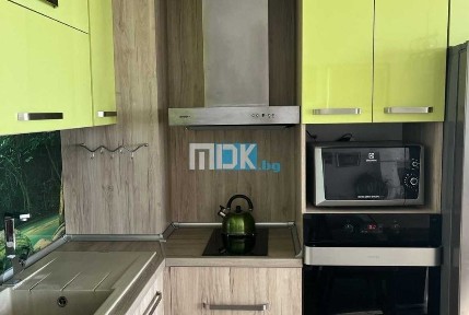 Тристаен луксозен Въстанически