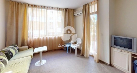 Просторен двустаен апартамент в к-с Колизеум, Слънчев бряг