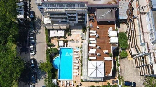 Тристайни апартаменти в к-с „Грийн Парадайз Делукс“, гр. Приморско