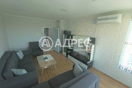 Двустаен разширен апартамент в централната част на ж. к. Орел.