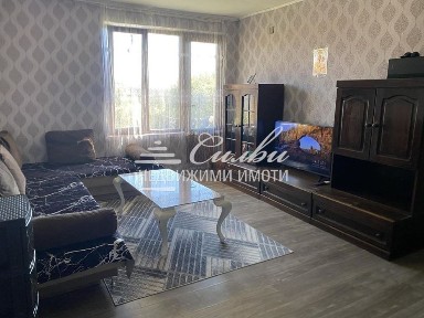 Самостоятелна ТУХЛЕНА къща на ПЛОЧА - с. Ивански!