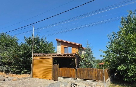 ПРОМО! Собственик продава къща с двор, 4 спални в с. Каменар, Поморие