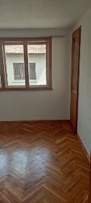 Масивна къща с гараж и двор в село Голямо Дряново