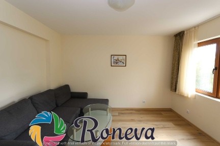 Просторен тристаен 104 м2 к. к.Чайка