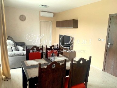 - обзаведен - среден етаж - юг - голяма дневна - готов за нанасяне -