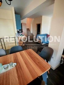 Тристаен апартамент в района на Ален мак!