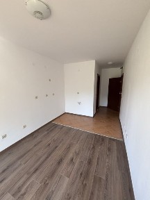 Двустаен в жилищна сграда