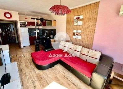 Просторен двустаен апартамент с ГЛЕДКА МОРЕ в к-с „Перла“, гр. Бургас