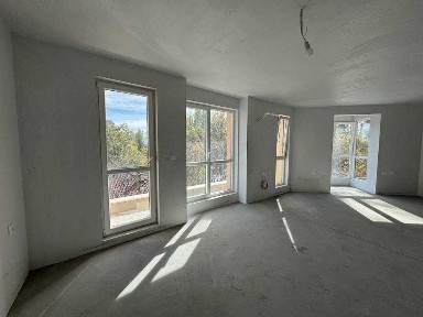 Реф. 2849 Тристаен Апартамент / АКТ 16 / Съдийски