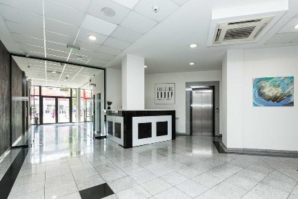 ОФИС ПОД НАЕМ - 208 кв. м