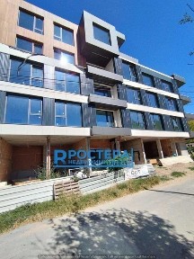 Район Боровец/Тристаен Апартамент с Гараж и Паркомясто!