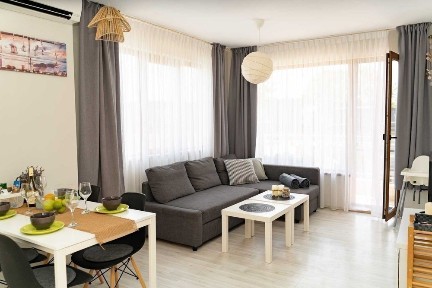 Апартамент Амбър, с паркомясто, до плажа в Св. Св. Константин и Елена