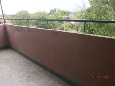 Подава тристаен апартамент с гараж в гр. Левски