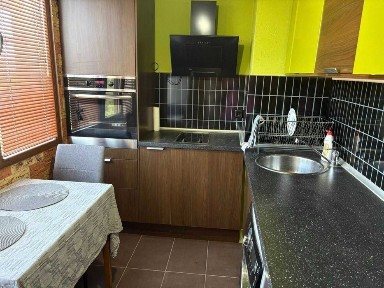 Ремонтиран и обзаведен двустаен апартамент